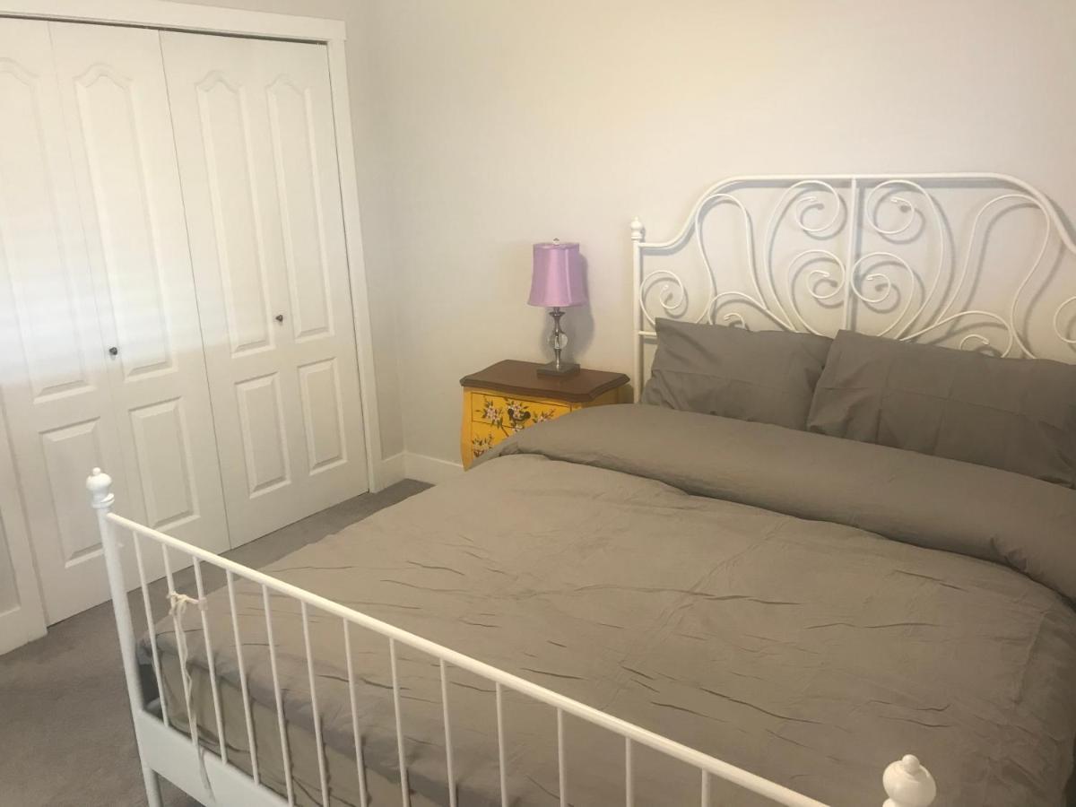 Large Suite With Separate Bathroom Richmond Ngoại thất bức ảnh